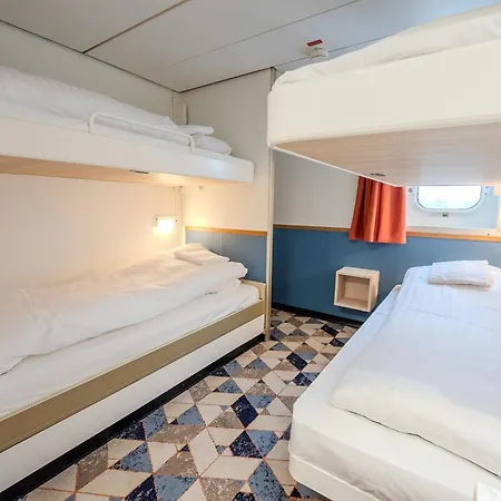 Dfds Mini Cruise Amsterdam - Newcastle - Amsterdam  *