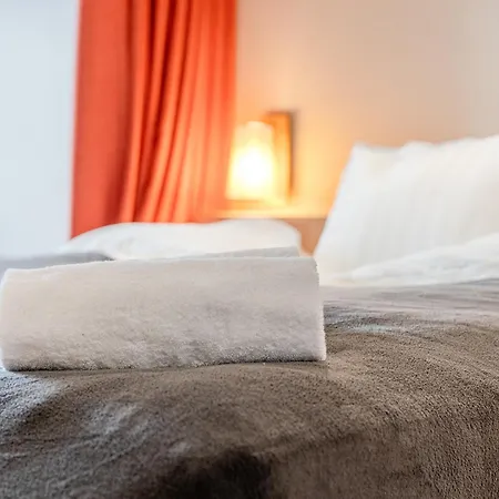  Dfds Mini Cruise Amsterdam - Newcastle - Amsterdam *