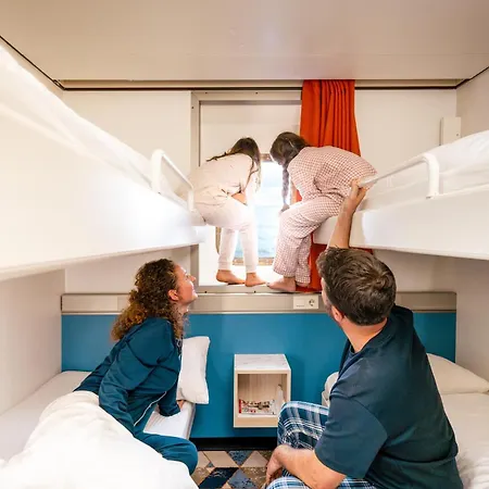  Dfds Mini Cruise Amsterdam - Newcastle - Amsterdam *