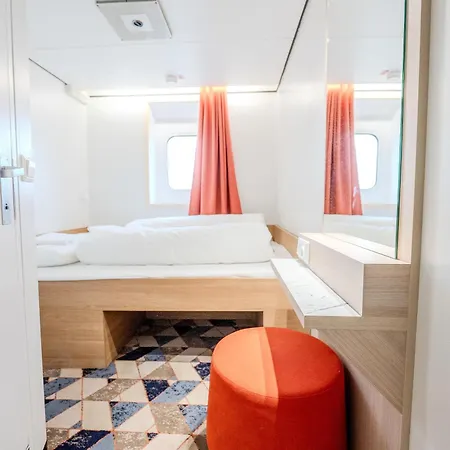  Dfds Mini Cruise Amsterdam - Newcastle - Amsterdam