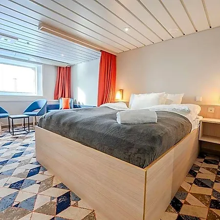Dfds Mini Cruise Amsterdam - Newcastle - Amsterdam IJmuiden