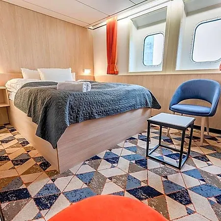 Dfds Mini Cruise Amsterdam - Newcastle - Amsterdam *