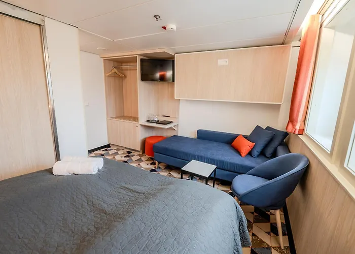 Dfds Mini Cruise Amsterdam - Newcastle - Amsterdam *