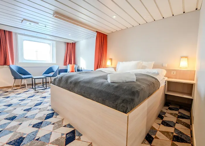 Dfds Mini Cruise Amsterdam - Newcastle - Amsterdam 