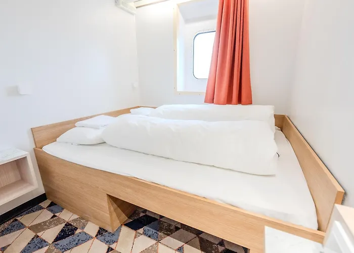 Dfds Mini Cruise Amsterdam - Newcastle - Amsterdam *