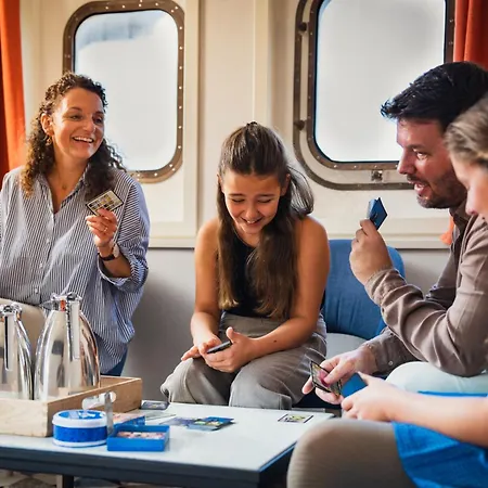 Dfds Mini Cruise Amsterdam - Newcastle - Amsterdam * IJmuiden