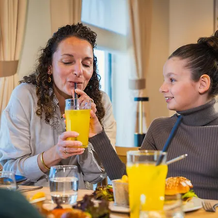 Dfds Mini Cruise Amsterdam - Newcastle - Amsterdam