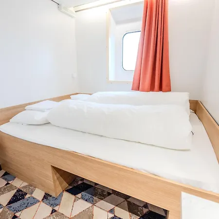 Dfds Mini Cruise Amsterdam - Newcastle - Amsterdam *